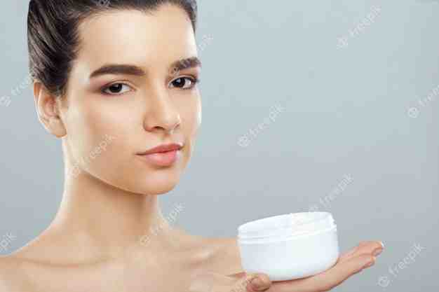 Comment nettoyer les pores dilatés ?